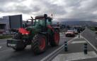 Imágenes de los tractores para la protesta agraria con tractores en Navarra.