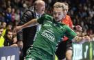 El ala de Osasuna Magna Dani Saldise conduce el balón en el último partido de su equipo ante el Córdoba.