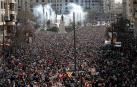 Vista general de la primera mascletà de las Fallas 2020.