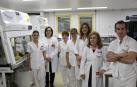 Miembros del servicio de Microbiología del CHN. De izda a decha: Miriam Saenz Decos, Ana Navascués Ortega, Mª José Oronoz Larrea, Maite Hidalgo Cruz, Mª Eugenia Portillo Bordonaba, Carmen Ezpeleta Baquedano y Mikel Gómez Agúndez.