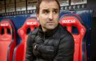 El entrenador de Osasuna, Jagoba Arrasate, minutos antes del inicio del partido.