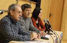 Txema Laso, Carlos Etxeberria y Erika Bizkai, del grupo promotor de la plataforma vecinal de Huarte.