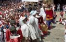 Fotos de la despedida de la Comparsa de Gigantes y Cabezudos en la plaza Consistorial en San Fermín 2019