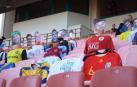 Maniquíes y robots, fórmulas para llenar de hinchas los estadios sin alma