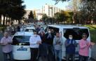 El personal sanitario recibe el homenaje de los taxistas
