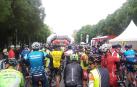 Salida de una edición anterior de la Cicloturista Pamplona.