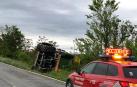 Ileso tras salirse de la vía con su cosechadora y volcar en Murillo el Cuende