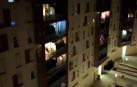 Vídeo | La Feria de Abril sevillana se celebra en los balcones