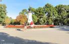 La fuente del Ángel caído, una de los monumentos más originales del Parque del Retiro.