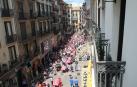 La calle Chapitela de Pamplona en una edición anterior de la Fiesta del Rosado.