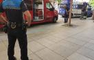 Policía local de Pamplona ayuda a un niño inconsciente