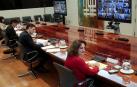 El presidente del Gobierno, Pedro Sánchez, mantiene una videoconferencia con los presidentes autonómicos