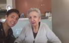 Las pamplonesas Matilde Mendieta, de 39 años, y su madre, Juana Goicoechea, de 77, enferma de Alzhéimer.