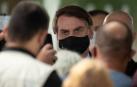 El presidente de Brasil, Jair Bolsonaro, con mascarilla