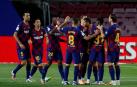 Los jugadores del FC Barcelona celebran el gol marcado por Ansu Fati