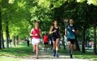 Andrea Soria, Sandra Santesteban y Cristóbal Galera, corriendo este pasado sábado en el circuito Patxi Morentin de Pamplona.