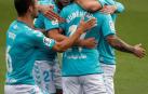 Imágenes del partido entre Eibar y Osasuna disputado en Ipurura