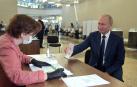 El presidente Putin vota en el referéndum para la reforma constitucional en Rusia
