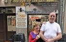 Gemma Larrea y Roberto Bueno, churreros.