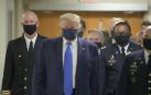 Vídeo: Donald Trump aparece por primera vez en público con mascarilla