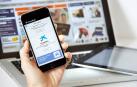 Un cliente, con la App de Caixabank.