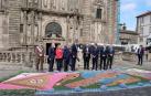 El rey Felipe VI ha presidido, junto con la reina Letizia, la tradicional Ofrenda que cada 25 de julio se realiza al Apóstol Santiago, que ha tenido lugar en la Iglesia de San Martiño Pinario por las obras en la Catedral.