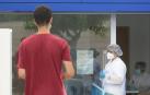 Sanidad realiza pruebas masivas de PCR en Peñíscola (Castellón) por el brote de Covid-19 en una discoteca.