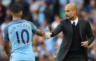 Pep Guardiola saluda al Kun Agüero.