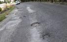 Baches en la carretera del Instituto Benjamin de Tudela hacia la A-68