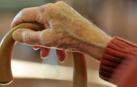 Se hacen pasar por policías y abogados para estafar a ancianos en varias provincias