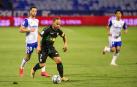 El eterno Nino mete al Elche en la pelea por el ascenso