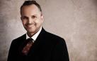 Miguel Bosé: "He hecho la banda sonora de muchas generaciones"