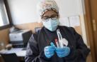 Bajan las hospitalizaciones aunque repuntan los nuevos positivos a 153