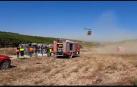 Herido un camionero al volcar en un camino rural de Caparroso
