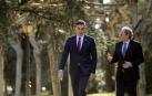 Pedro Sánchez y Quim Torra, en los jardínes del Palacio de la Moncloa.