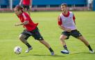 Oier, con Rubén, en un entrenamiento.