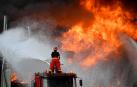 Nuevo incendio en el puerto de Beirut un mes después de la explosión