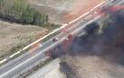 Un camión cargado de paja ha ardido este mediodía en la A-12 entre Zizur y Astráin, en sentido Pamplona causando atascos y restricciones de tráfico.