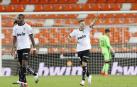 El Valencia se lleva el derbi ante el Levante y el Villarreal no puede con el Huesca
