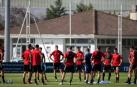 Osasuna se ejercita sin Enric Gallego