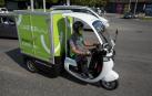 La motocargo eléctrica que efectuará el reparto.