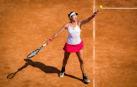 Garbiñe Muguruza se impone a Gauff y vuela a octavos