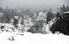 El temporal de frío y lluvia que afecta estos días a Navarra ha traído la primera nevada del otoño al puerto de Belagua.