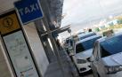 El taxi a demanda al aeropuerto se estrena con 21 pasajeros