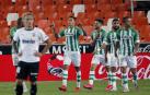 Un Betis solvente deja sin opción a un Valencia incapaz
