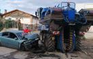 Herido grave un conductor tras salirse de la vía y colisionar contra una cosechadora