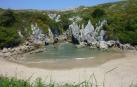 Imagen de la playa de Gulpiyuri en Asturias