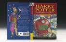 Cubierta y contracubierta de la primera edición inglesa de 'Harry Potter y la piedra filosofal'