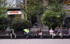 Decenas de hosteleros intentan sobrevivir con comida para llevar