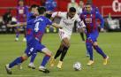 El Eibar sorprende a un espeso Sevilla